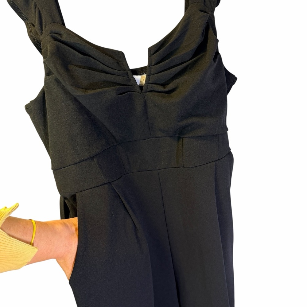 Willow & Root Black V-Wire Jumpsuit – Size XL - Picture 3 of 13